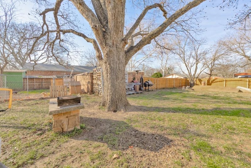 517 W Lamar Street, Alvord TX 76225 - Photo 19