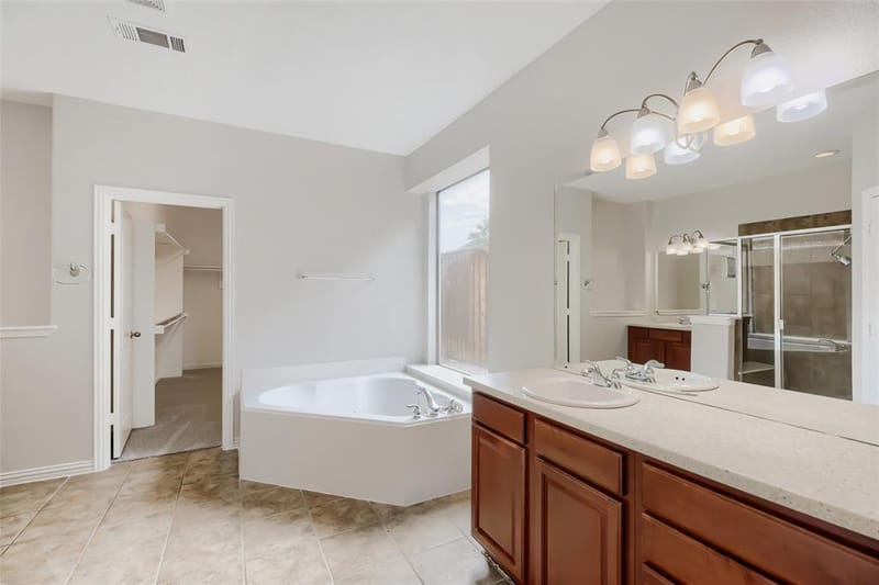 10924 Coralberry Drive, Frisco TX 75033 - Photo 17