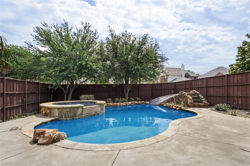 10924 Coralberry Drive, Frisco TX 75033 - Photo 5