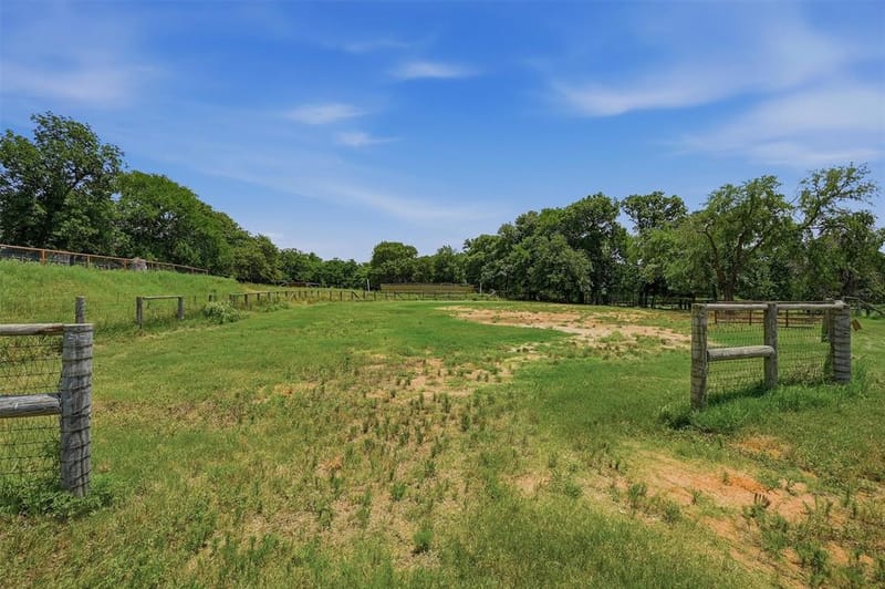 7154 E Fm 922, Valley View TX 76272 - Photo 27