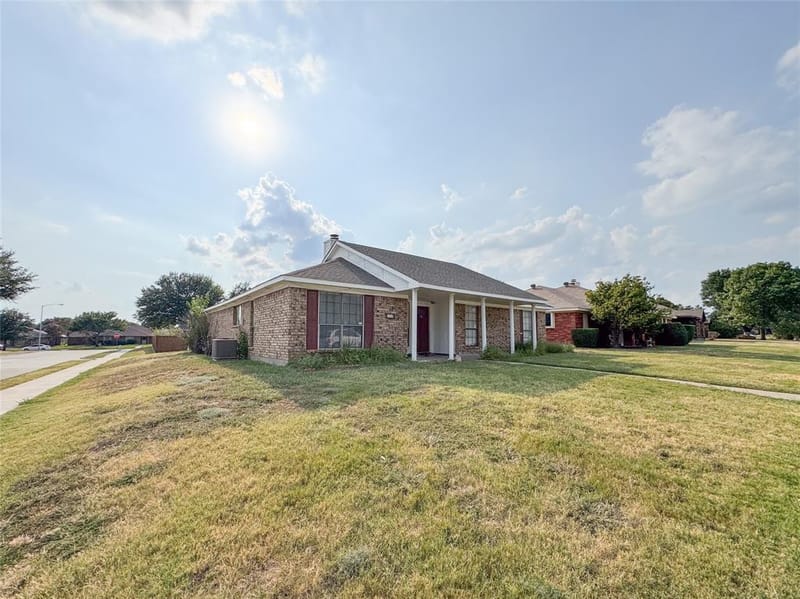 1602 Autumn Breeze Lane, Lewisville TX 75077 - Photo 5