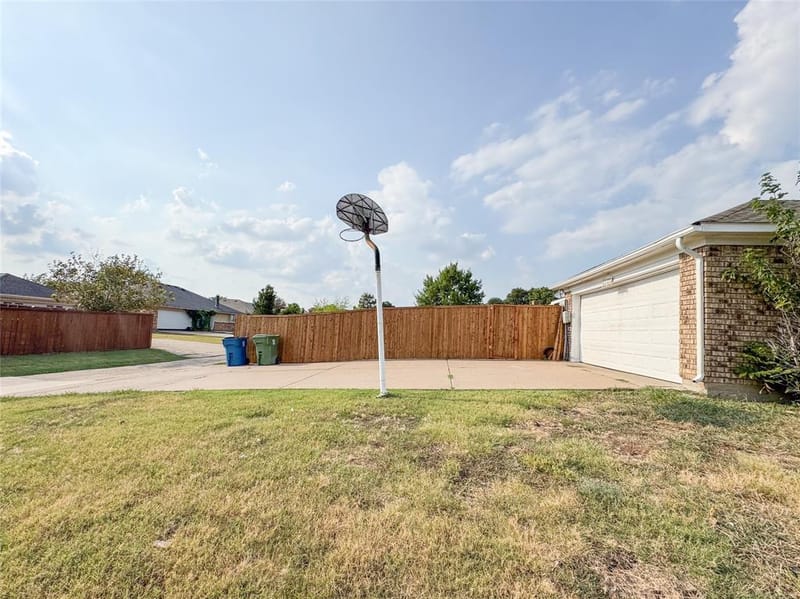 1602 Autumn Breeze Lane, Lewisville TX 75077 - Photo 8