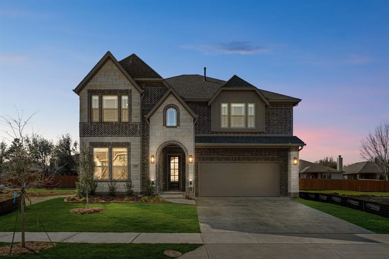 3205 Emerald Trace Drive, Denton TX 76226 - Photo 2