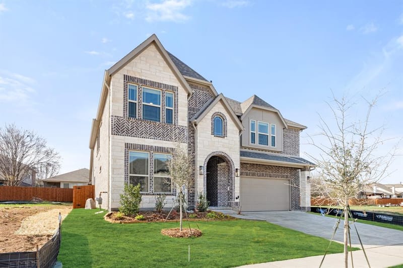 3205 Emerald Trace Drive, Denton TX 76226 - Photo 3