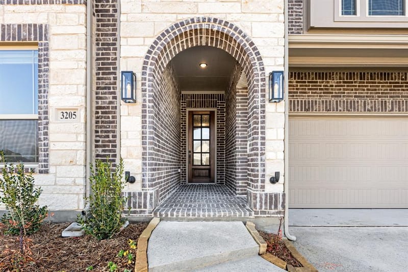 3205 Emerald Trace Drive, Denton TX 76226 - Photo 4