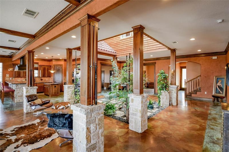 1501 S Chisholm Trail, Granbury TX 76048 - Photo 15
