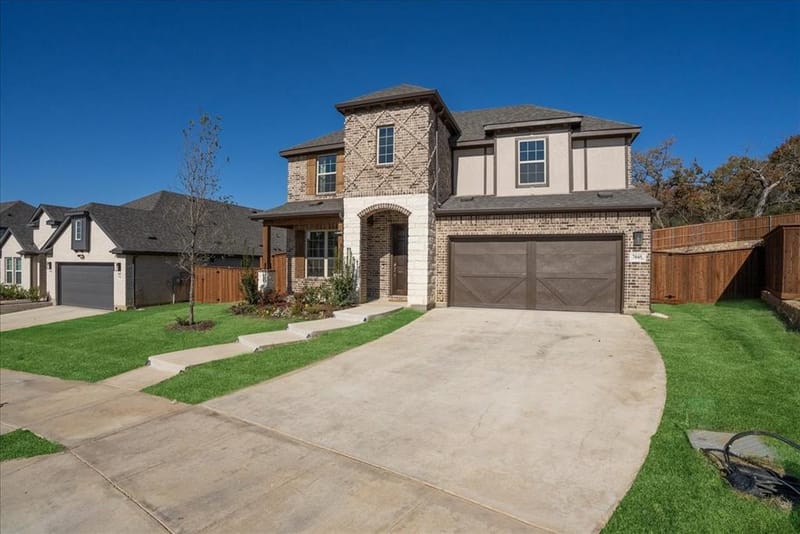7045 Pecan Glen Place, Fort Worth TX 76120 - Photo 3