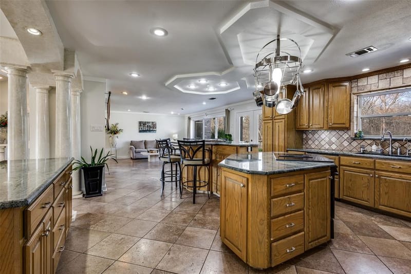 2525 Canyon Creek Drive, Sherman TX 75092 - Photo 11