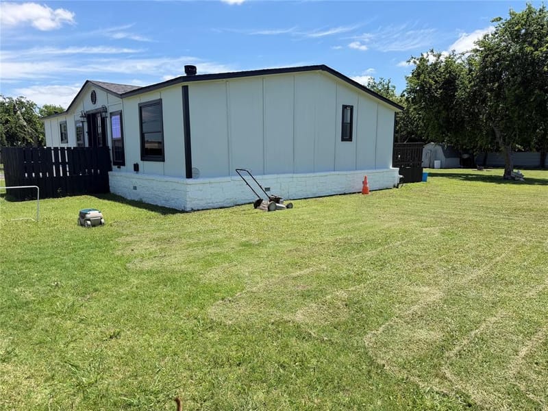 222 Hix Road, Cleburne TX 76031 - Photo 18