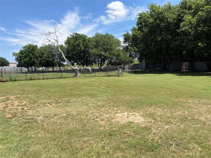 222 Hix Road, Cleburne TX 76031 - Photo 25