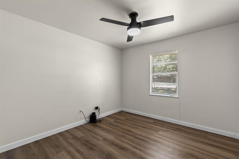 322 S BARBARA, Lacy Lakeview TX 76705 - Photo 27