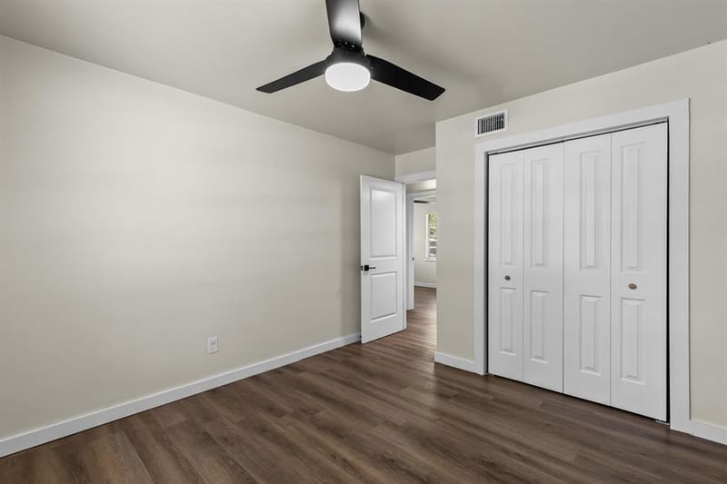 322 S BARBARA, Lacy Lakeview TX 76705 - Photo 28