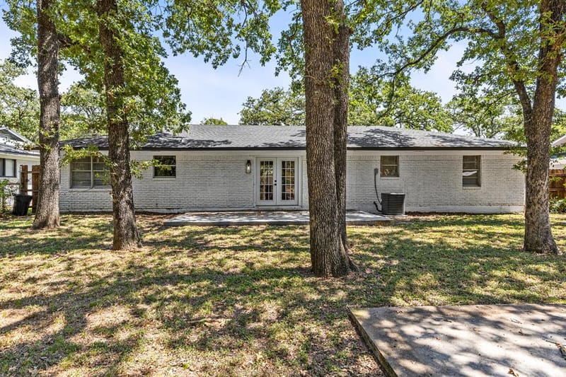 322 S BARBARA, Lacy Lakeview TX 76705 - Photo 11