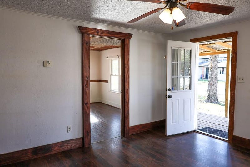 955 N Stephen Avenue, Stephenville TX 76401 - Photo 7
