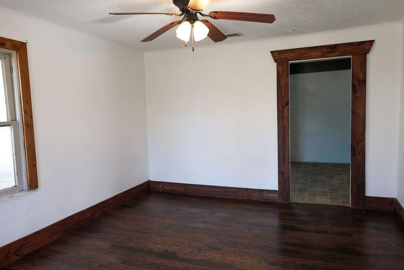 955 N Stephen Avenue, Stephenville TX 76401 - Photo 32