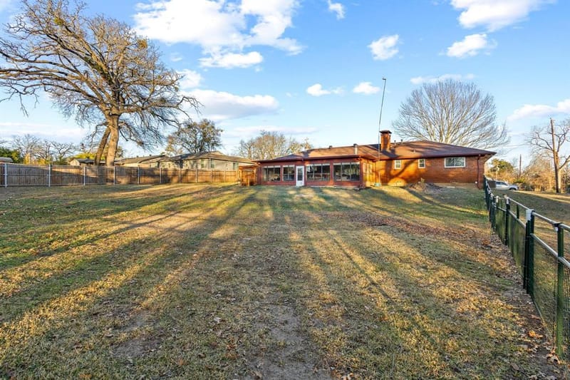 1701 S Lillis Lane, Denison TX 75020 - Photo 30