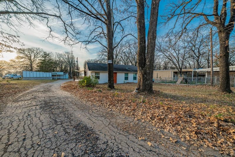 674 Briggs Boulevard, East Tawakoni TX 75472 - Photo 37