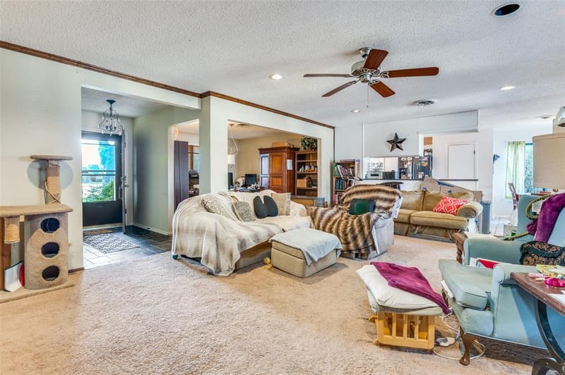 305 Cedar Creek Court, Fort Worth TX 76103 - Photo 6