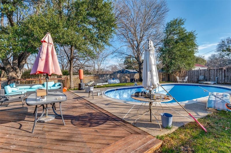 305 Cedar Creek Court, Fort Worth TX 76103 - Photo 24