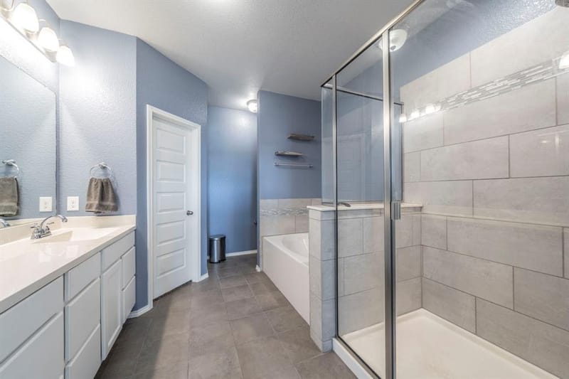 1628 Hinckley Avenue, Providence Village TX 76227 - Photo 11
