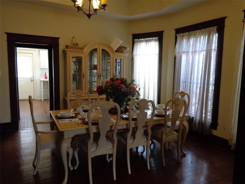211 W Purdom Avenue, Alvarado TX 76009 - Photo 6