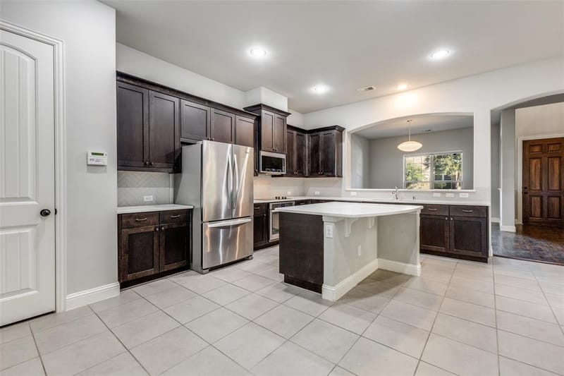 828 Rohan Drive, Richardson TX 75081 - Photo 6
