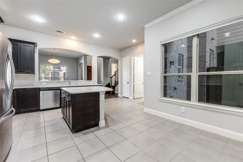 828 Rohan Drive, Richardson TX 75081 - Photo 8