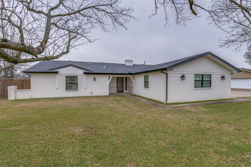 1055 Wright Street, Terrell TX 75160