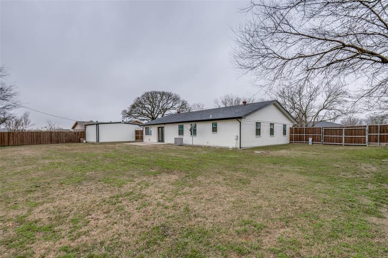 1055 Wright Street, Terrell TX 75160 - Photo 19