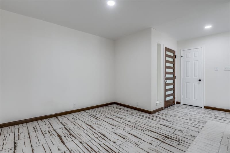 1055 Wright Street, Terrell TX 75160 - Photo 4