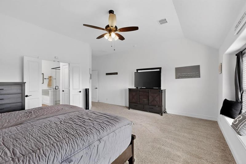 205 Lakewood Lane, Ponder TX 76259 - Photo 13