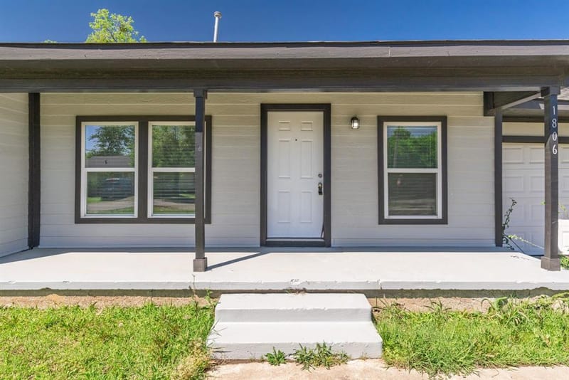 1806 Wellington Street, Greenville TX 75401 - Photo 3