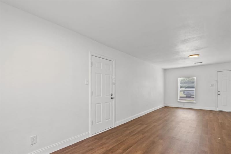 1806 Wellington Street, Greenville TX 75401 - Photo 11