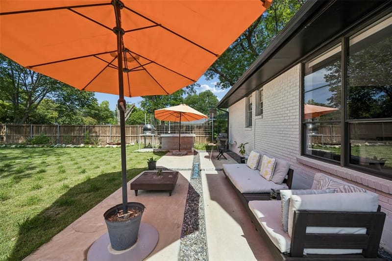 2715 Bonnywood Lane, Dallas TX 75233 - Photo 29