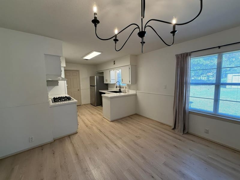 2206 12th Street, Brownwood TX 76801 - Photo 4