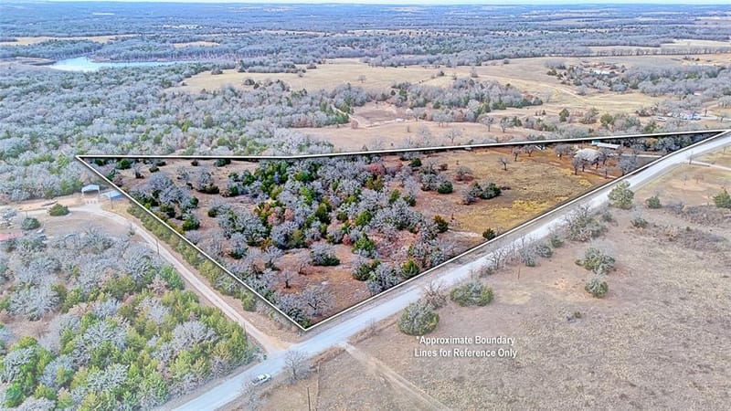 584 W Alamo Road, Bowie TX 76230 - Photo 23