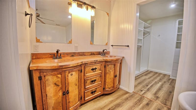 584 W Alamo Road, Bowie TX 76230 - Photo 10
