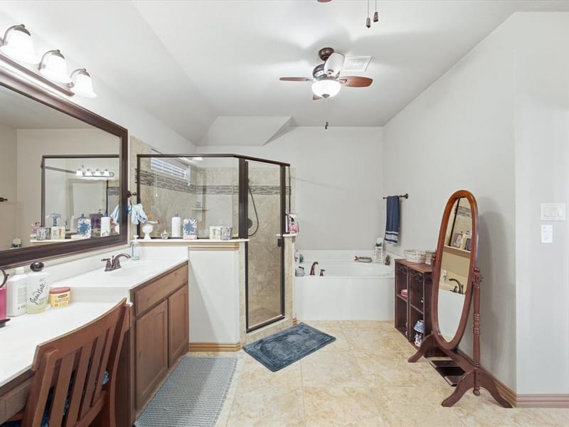 217 Heather Lane, Decatur TX 76234 - Photo 12