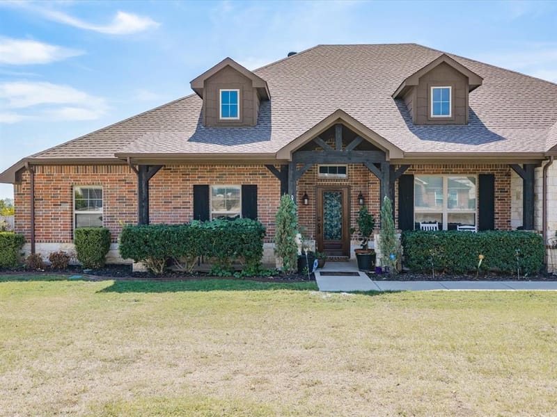217 Heather Lane, Decatur TX 76234 - Photo 3