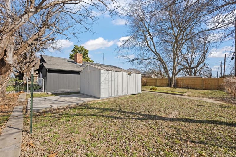 108 Hilltop Drive, Grandview TX 76050 - Photo 28