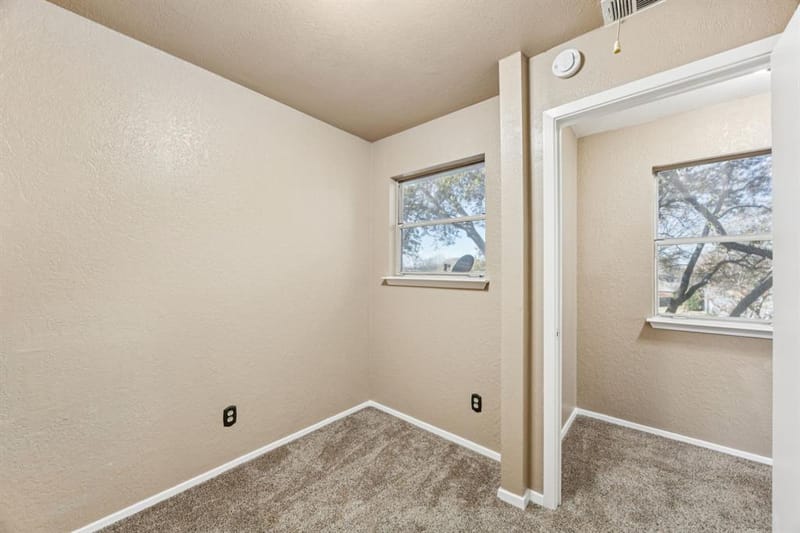 6814 Dolphin Circle, Rowlett TX 75088 - Photo 11