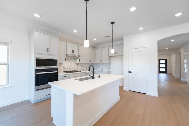 2212 Valencia Drive, Little Elm TX 75068 - Photo 4