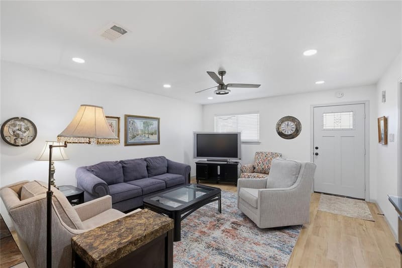 4104 Tacoma Street, Irving TX 75062 - Photo 7