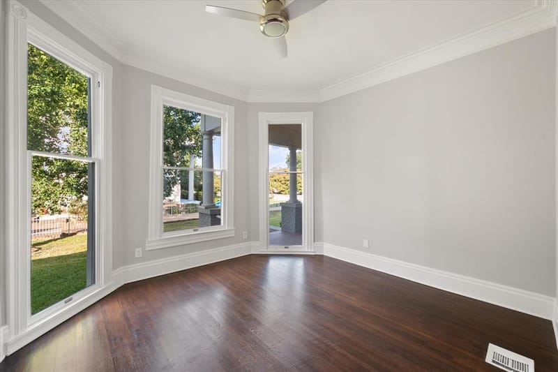 1020 W 3rd Avenue, Corsicana TX 75110 - Photo 29
