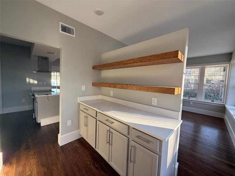 211 NW 4th Avenue, Mineral Wells TX 76067 - Photo 9