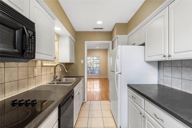 6011 E University Boulevard E # 247, Dallas TX 75206 - Photo 10