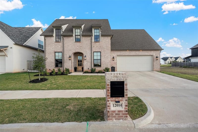 12014 Kenai Circle, Woodway TX 76712 - Photo 2
