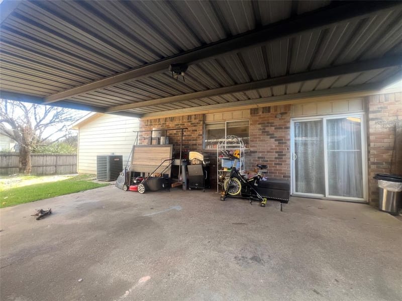 10636 Wessex Drive, Dallas TX 75217 - Photo 14