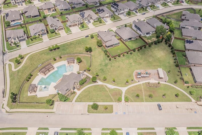 1076 Fleetwood Drive, Justin TX 76247 - Photo 36