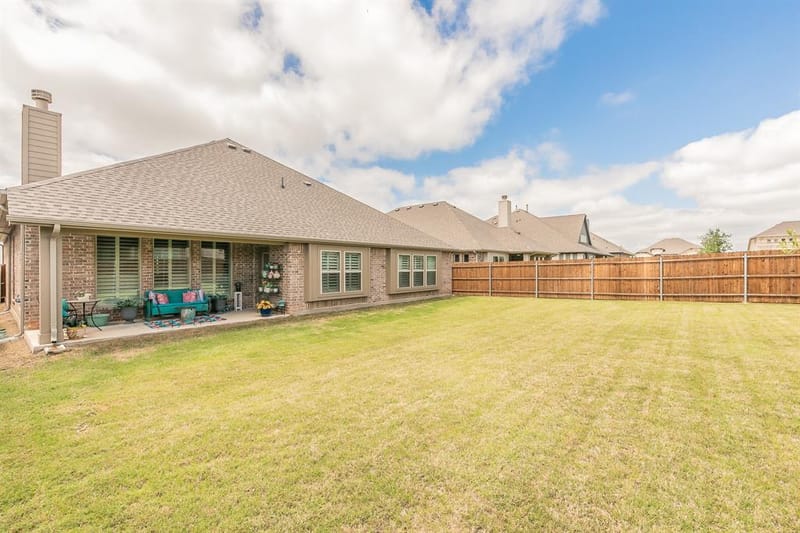 1076 Fleetwood Drive, Justin TX 76247 - Photo 32